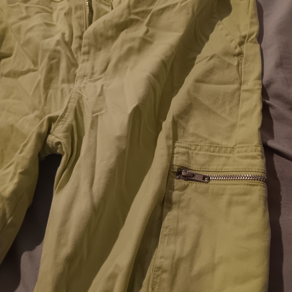 Light Green Pants with Zipper Detail